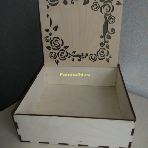 Коробка подарочная С 8 марта